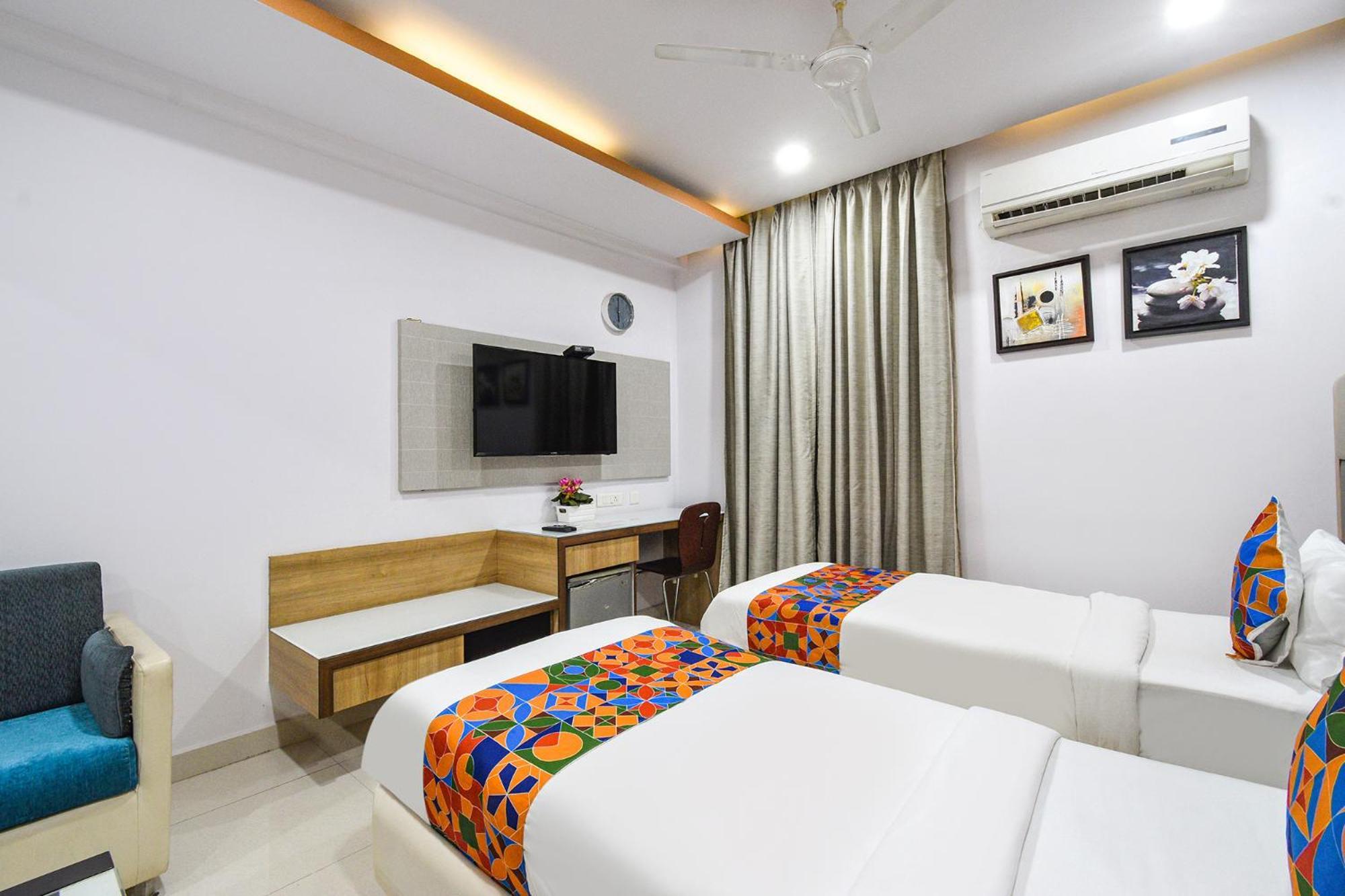Fabhotel Aditya Homes - Nr Isb, Gachibowli Hyderabad Exterior foto